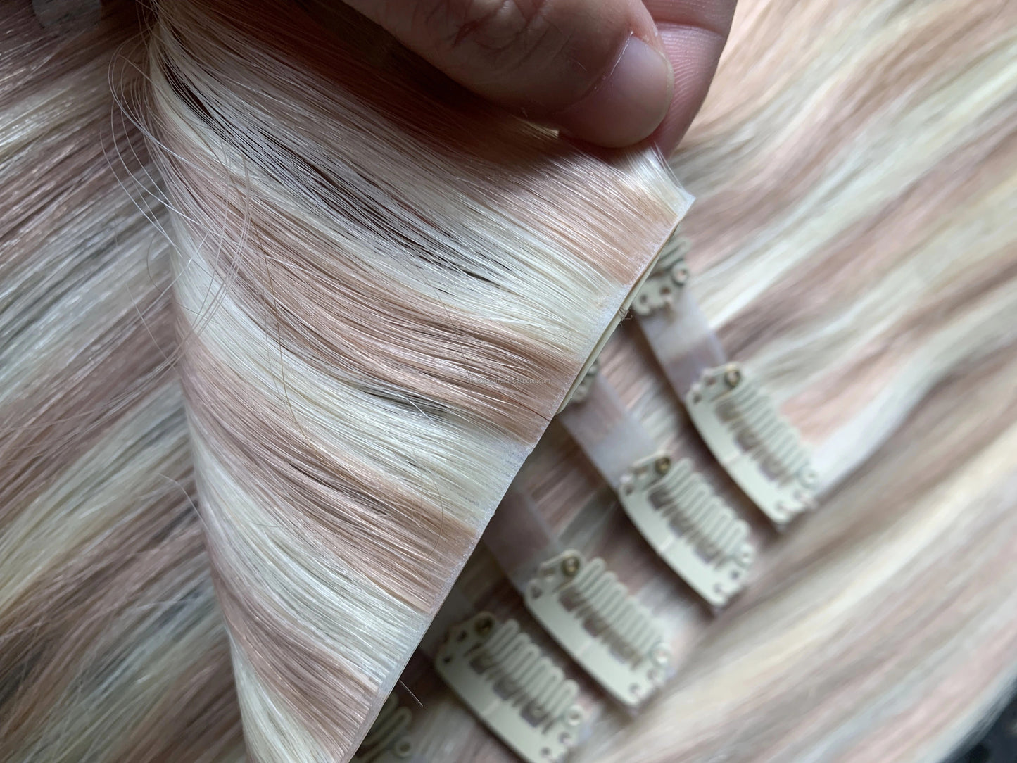 Ultra Thin Injection PU Seamless Clip In hair 100g